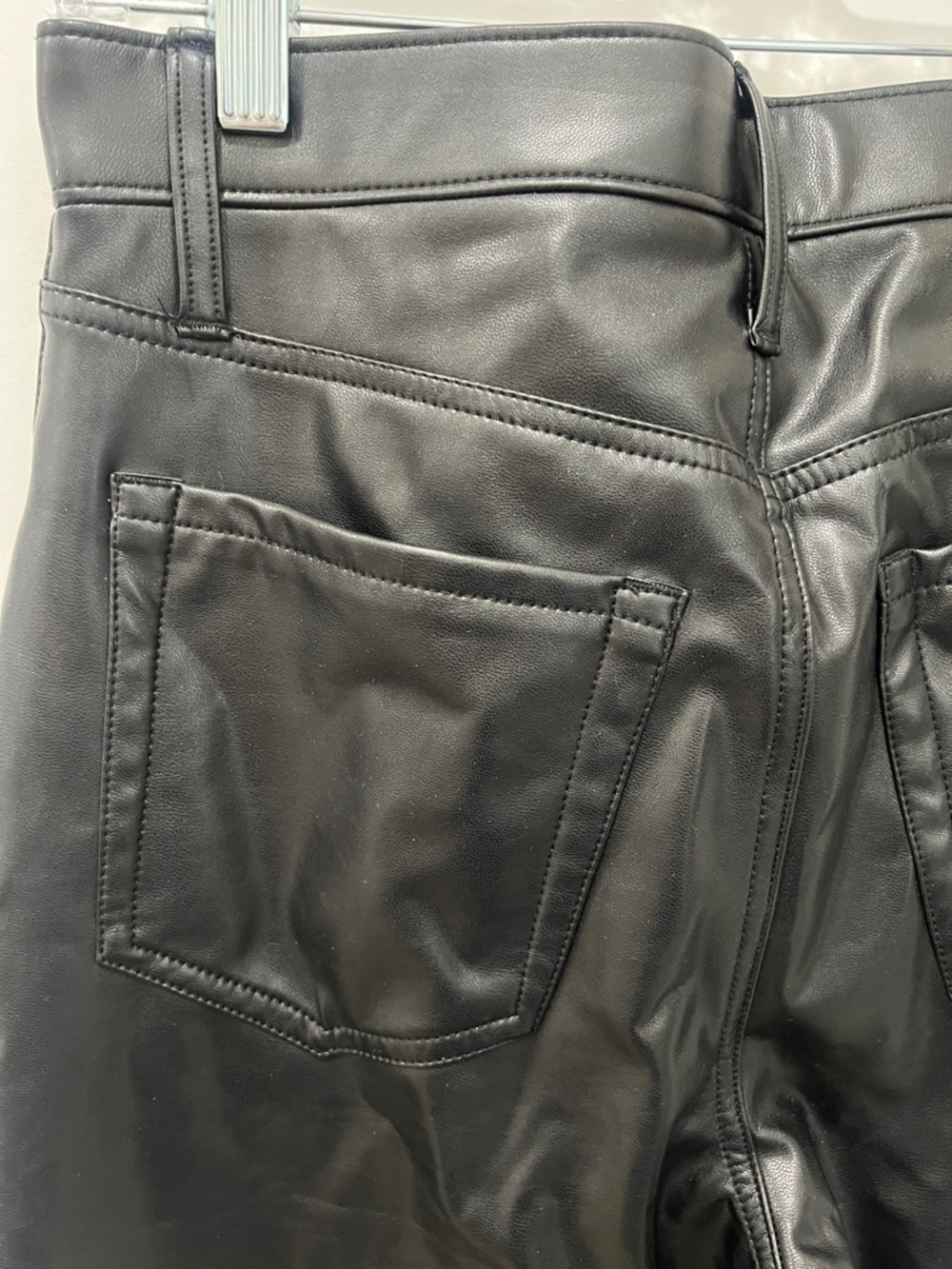 Abercrombie & Fitch Black Vegan Leather Ankle Straight High Rise Pants Size 28 - Picture 6 of 6